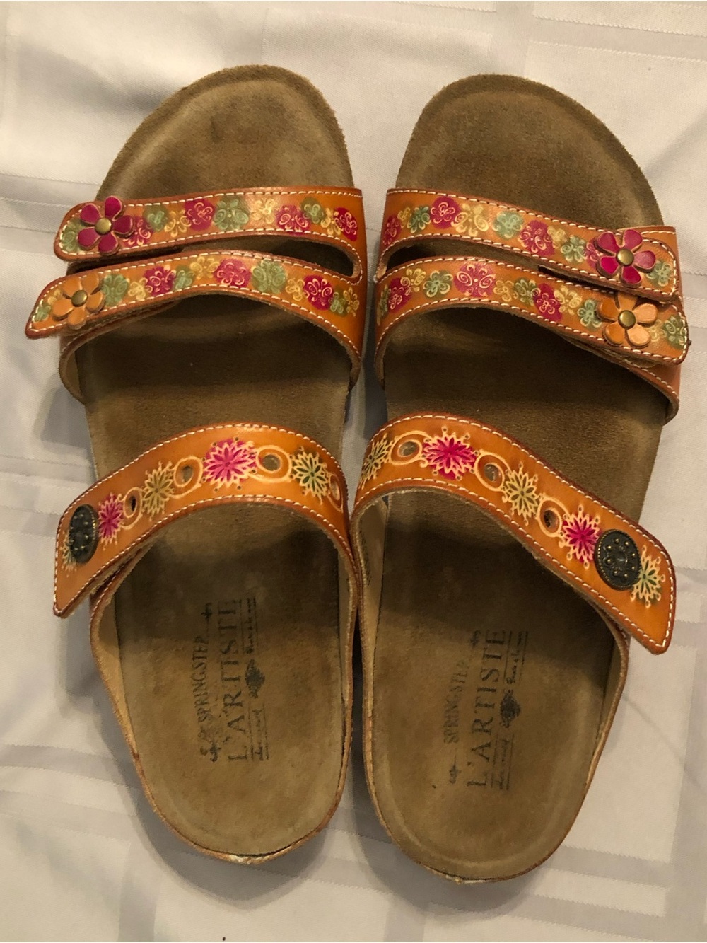L’Artiste Freesia Hand-Painted Leather Floral Sandals EU 40 US 9 Floral artsy